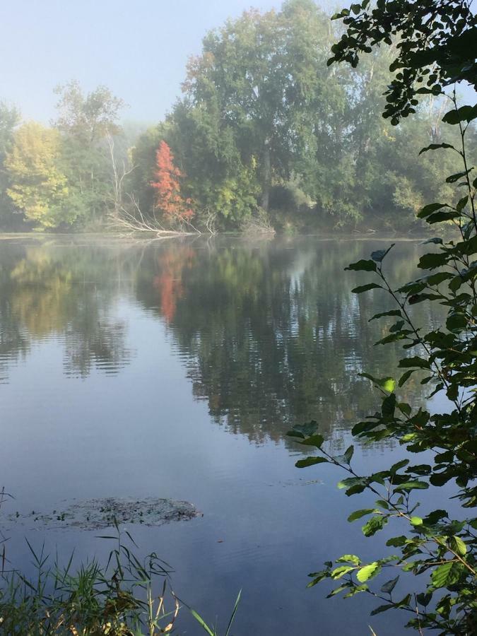 Le Moulin Du Bourg Hotel Epeigne-les-Bois Bagian luar foto