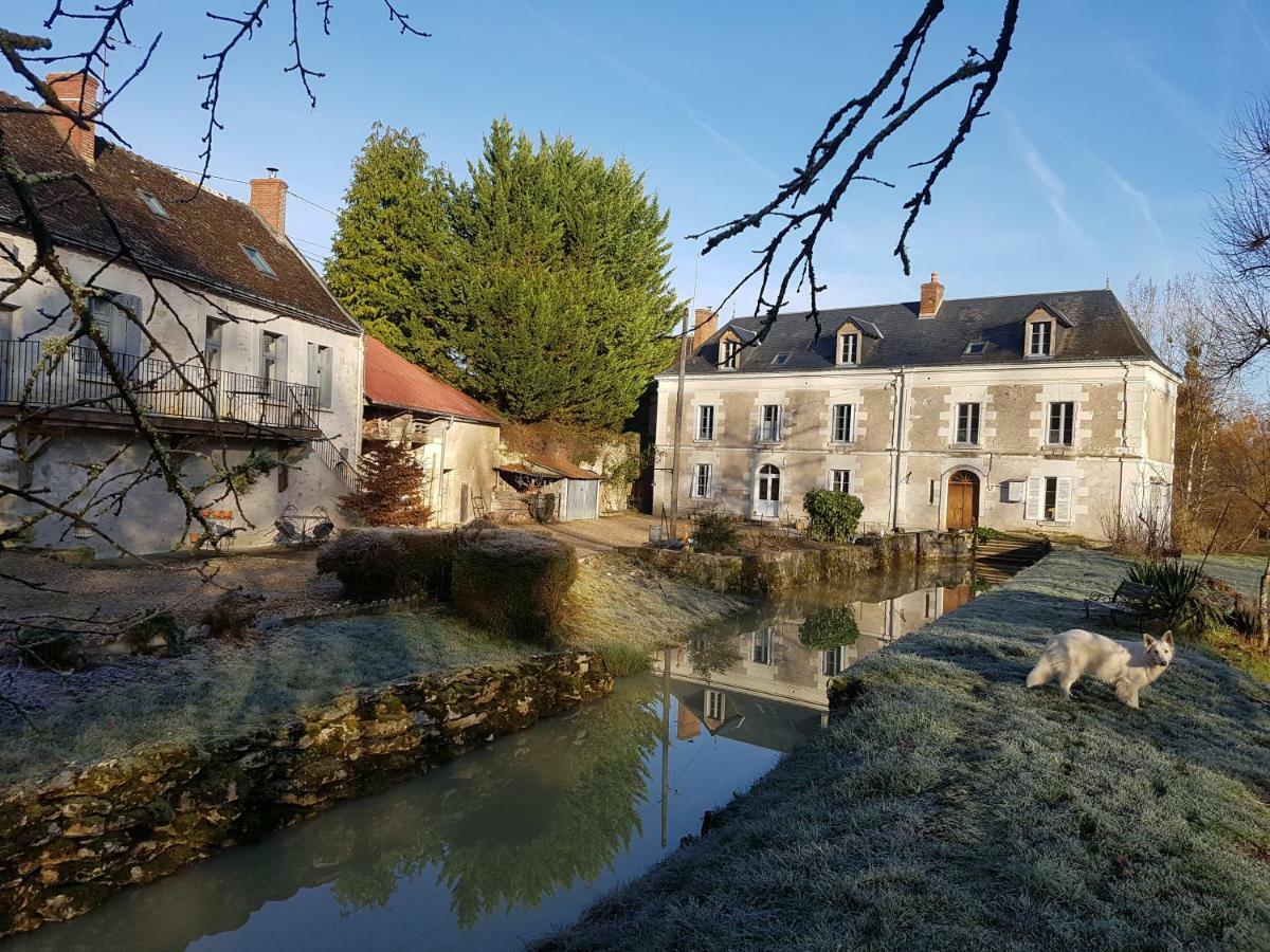 Le Moulin Du Bourg Hotel Epeigne-les-Bois Bagian luar foto